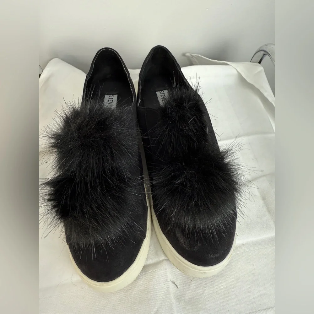 Steve Madden Black Furry Slip-On‎ Sneakers